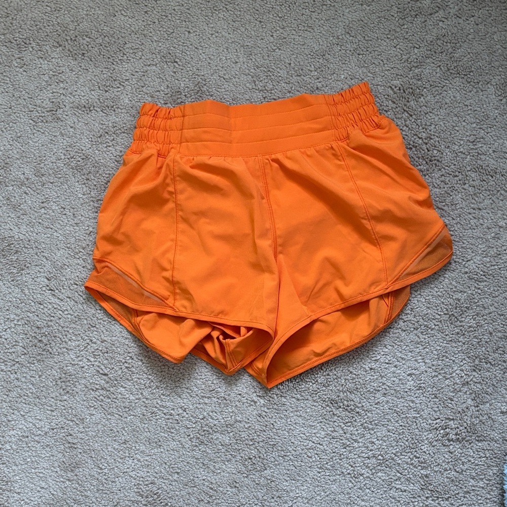 Lululemon Hotty Hots 2.5”